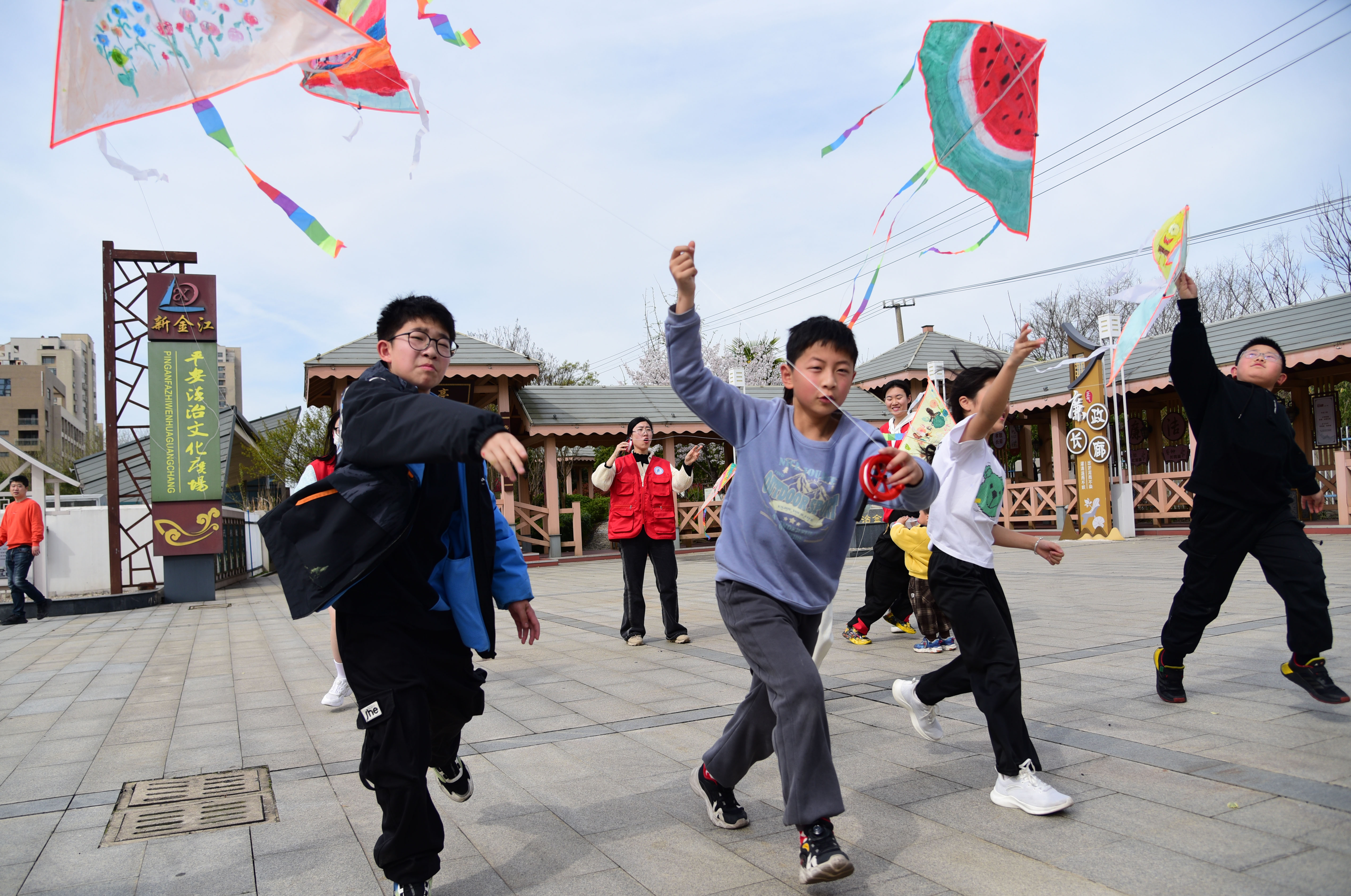 1714375249569689.jpg 1714375249569689.jpg