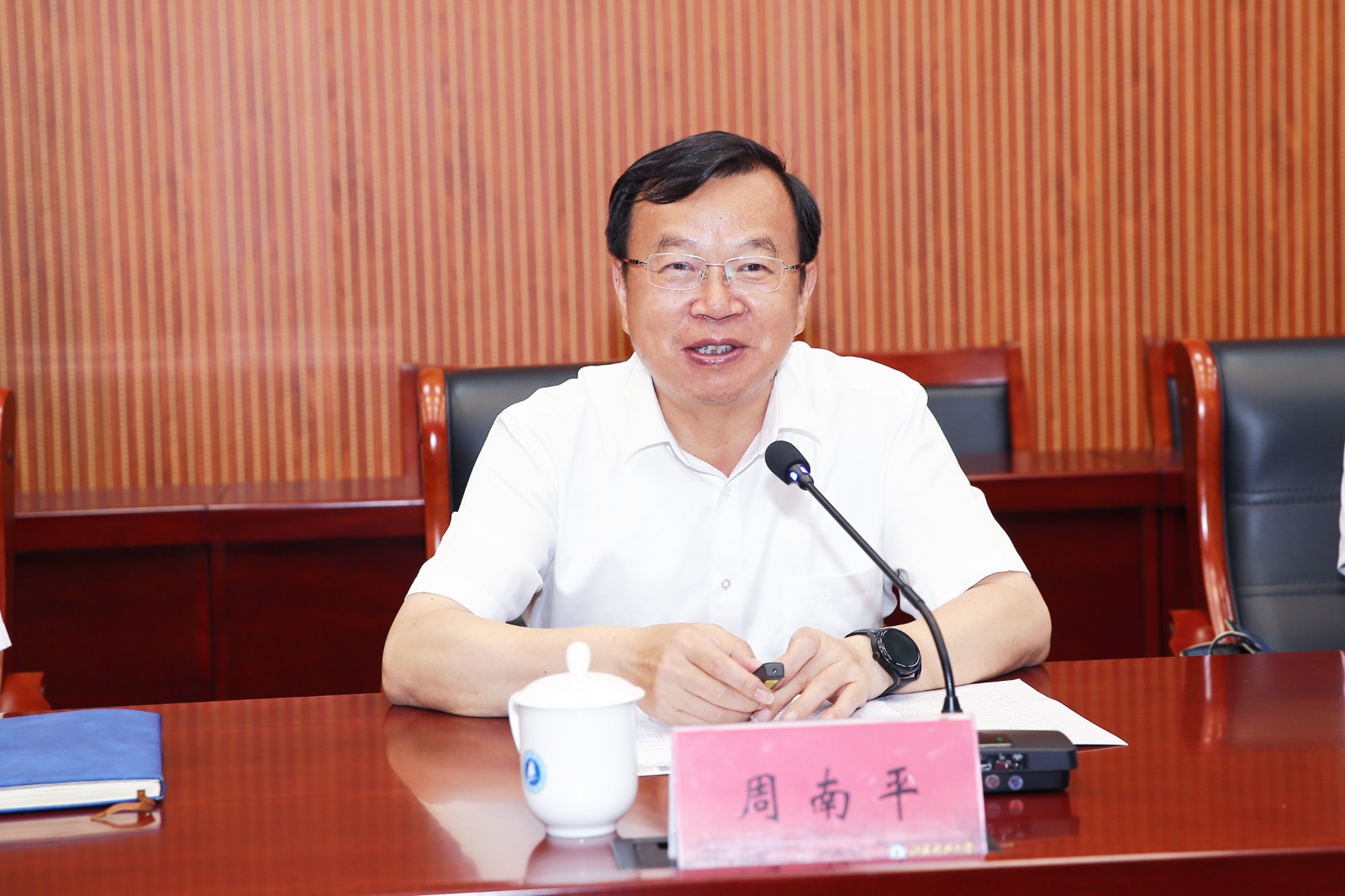 1718938735547634.jpg 1718938735547634.jpg